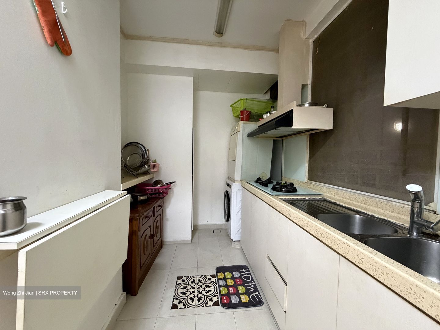 Seletaris (D27), Condominium #624172361